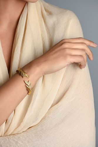 Olive Leaves Bracelet With Diamonds